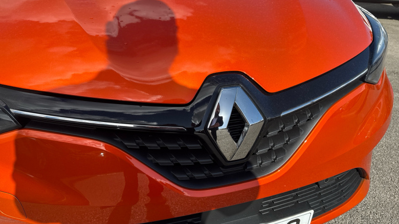 Renault Clio 1.0 TCe 100 S Edition 5dr Petrol Hatchback